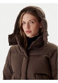 Levi's® Kurtka puchowa Western Bubble 003MD-0006 Brązowy Relaxed Fit. Kolor: brązowy. Materiał: syntetyk #7