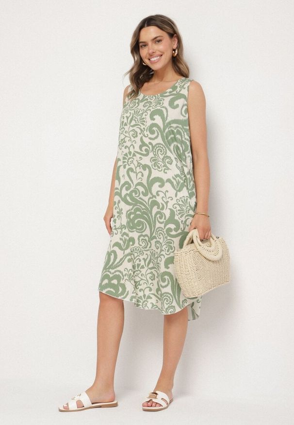 Born2be - Zielona Bawełniana Sukienka ze Wzorem Paisley Zirelia. Okazja: na co dzień. Typ kołnierza: dekolt w serek. Kolor: zielony. Materiał: bawełna. Wzór: paisley. Sezon: lato. Styl: casual