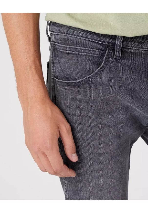 Wrangler - WRANGLER BRYSON MĘSKIE SPODNIE JEANSOWE JEANSY BLACKOUT W14X29Z79 112330720