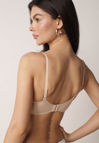 Born2be - Beżowy Gładki Biustonosz z Ozdobną Imitacją Sznurowania Azivene. Kolor: beżowy. Wzór: gładki #6