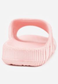 Born2be - Różowe Piankowe Klapki na Grubej Podeszwie Aplia. Okazja: na co dzień. Kolor: różowy. Styl: wakacyjny, casual #6