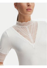 only - ONLY Bluzka Tilde 15335353 Biały Slim Fit. Kolor: biały. Materiał: wiskoza #3