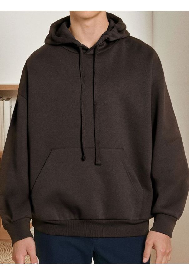 Sinsay - Bluza hoodie comfort fit - brązowy. Kolor: brązowy