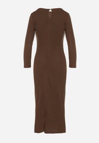 Born2be - Brązowa Dopasowana Sukienka z Wiskozą i Metaliczną Ozdobą Tivallea. Kolor: brązowy. Materiał: wiskoza. Wzór: aplikacja. Styl: klasyczny #3