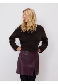 Reserved - Spódnica mini z imitacji skóry - bordowy. Kolor: czerwony. Materiał: skóra