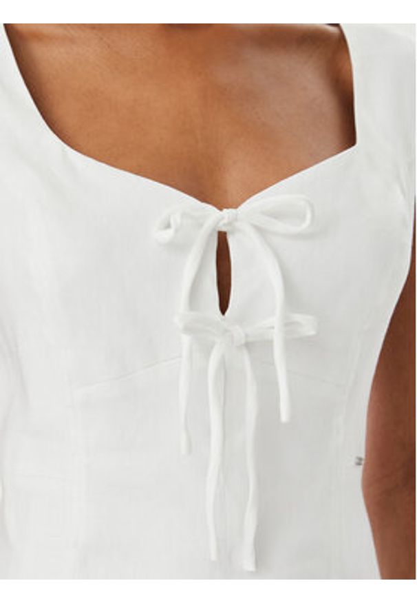 Guess Sukienka letnia W5GK41 WH5L2 Biały Regular Fit. Kolor: biały. Materiał: lyocell. Sezon: lato