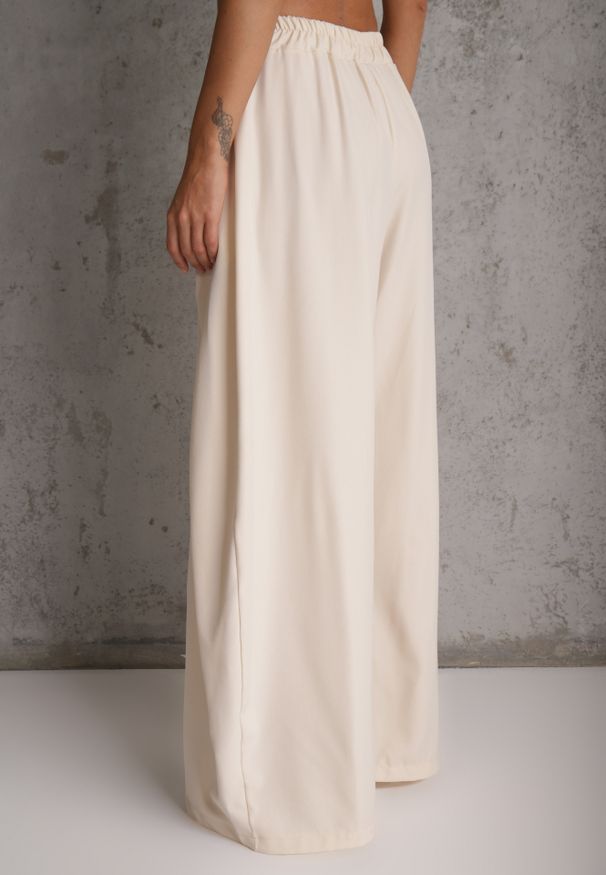 Renee - Beżowe Garniturowe Spodnie High Waist Wide Leg z Zakładkami w Pasie Philisia. Stan: podwyższony. Kolor: beżowy. Styl: elegancki