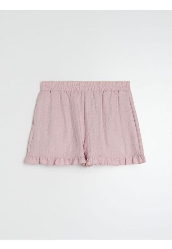 Sinsay - Luźne szorty z falbanką i wiskozą - różowy. Kolor: różowy. Materiał: wiskoza