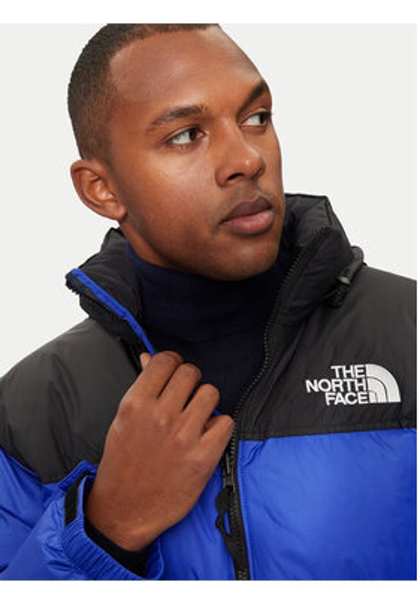 The North Face Kurtka puchowa 1996 Retro Nuptse NF0A3C8D Niebieski Regular Fit. Kolor: niebieski. Materiał: syntetyk. Styl: retro
