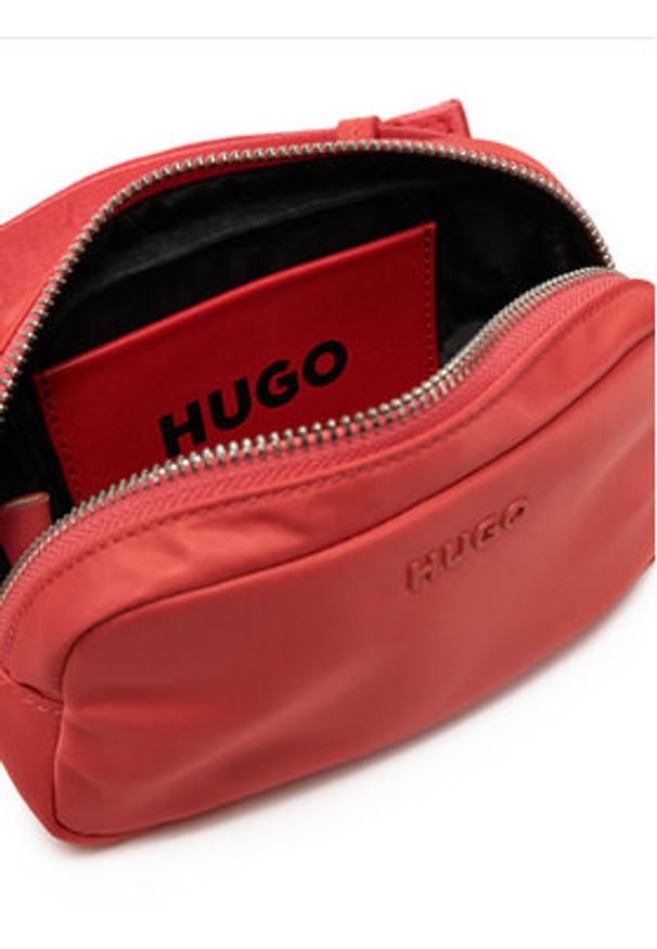 Hugo - HUGO Kosmetyczka Bel Bumbag 50536057 Czerwony. Kolor: czerwony. Materiał: materiał