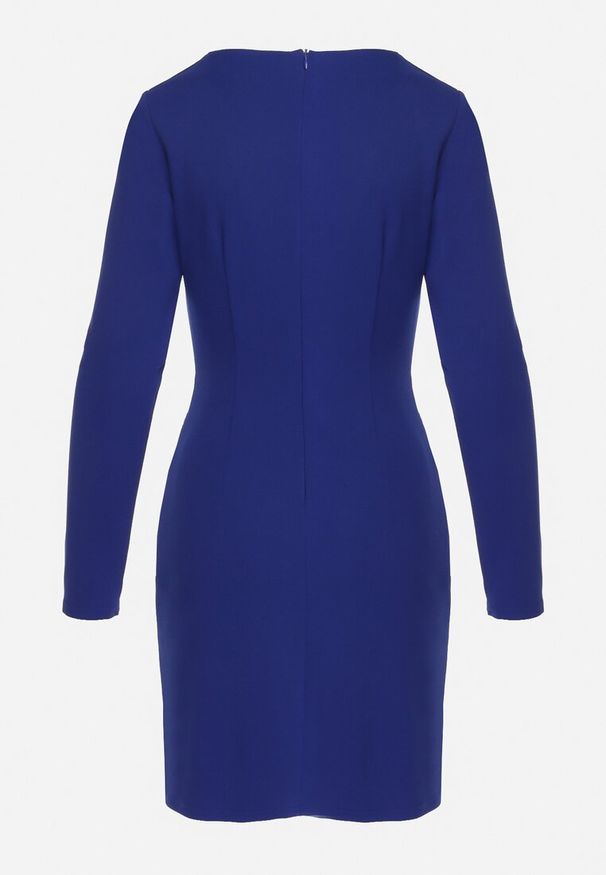 Born2be - Granatowa Sukienka Mini z Kopertowym Dekoltem i Marszczeniami Hiacinta. Typ kołnierza: dekolt kopertowy. Kolor: niebieski. Typ sukienki: kopertowe. Styl: elegancki. Długość: mini