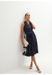 bonprix - Sukienka ludowa z drukowaną częścią spódnicową i aksamitnymi wstawkami (2 części). Kolor: niebieski. Materiał: koronka. Wzór: kwiaty, aplikacja, nadruk, koronka