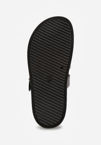 Renee - Czarne Płaskie Klapki z Paskiem ze Sprzączką Tameren. Nosek buta: otwarty. Kolor: czarny. Materiał: guma, skóra. Wzór: aplikacja. Sezon: lato. Obcas: na obcasie. Wysokość obcasa: niski #9