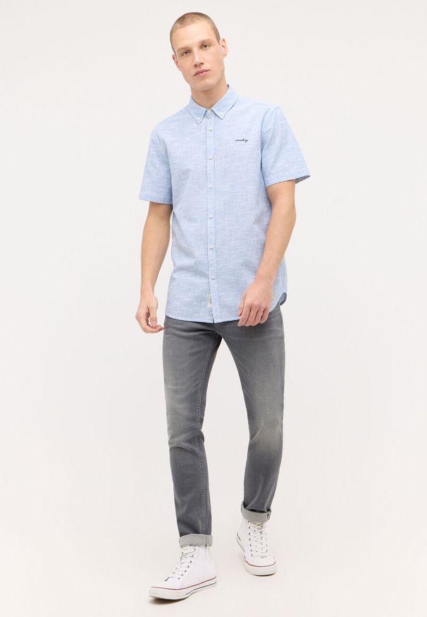 Mustang - MĘSKA KOSZULA MUSTANG Berkeley Faded Denim 1015242 5124. Materiał: denim