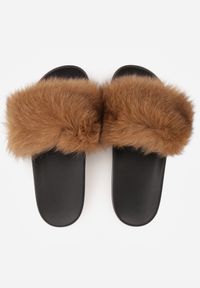Renee - Brązowe Klapki z Futrem Turtlefeather. Okazja: do domu, na co dzień. Nosek buta: otwarty. Kolor: brązowy. Materiał: futro. Wzór: aplikacja. Styl: street, casual #4