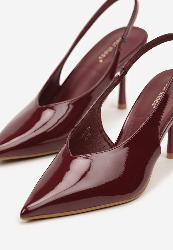 Renee - Bordowe Lakierowane Sandały na Szpilce Typu Slingback Addoxie. Okazja: na co dzień, na spacer. Kolor: czerwony. Materiał: lakier. Obcas: na szpilce. Styl: elegancki, casual. Wysokość obcasa: średni