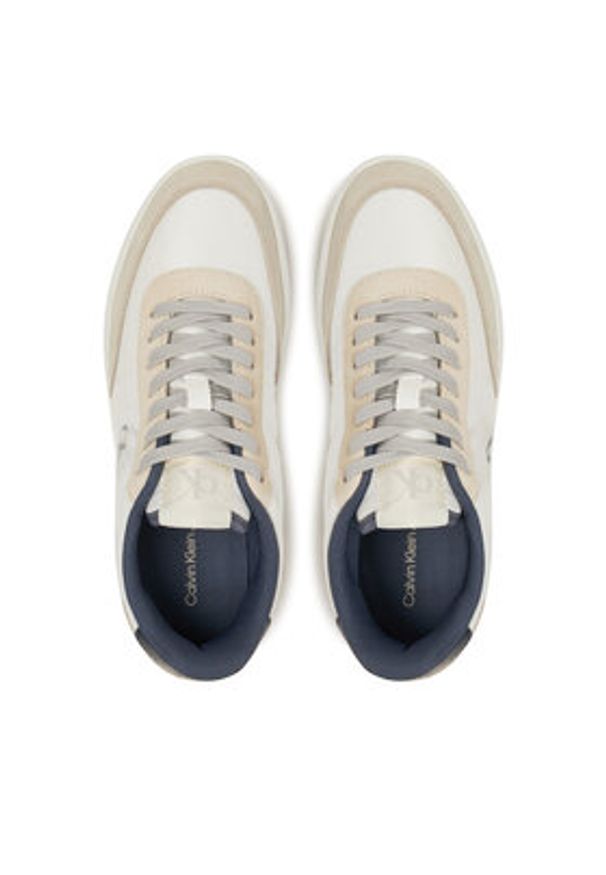 Calvin Klein Jeans Sneakersy Classic Cupsole In Tc YM0YM01194 Biały. Kolor: biały. Materiał: zamsz, skóra