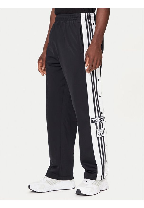 Adidas - adidas Spodnie dresowe Adibreak JP3760 Czarny Regular Fit. Kolor: czarny. Materiał: syntetyk