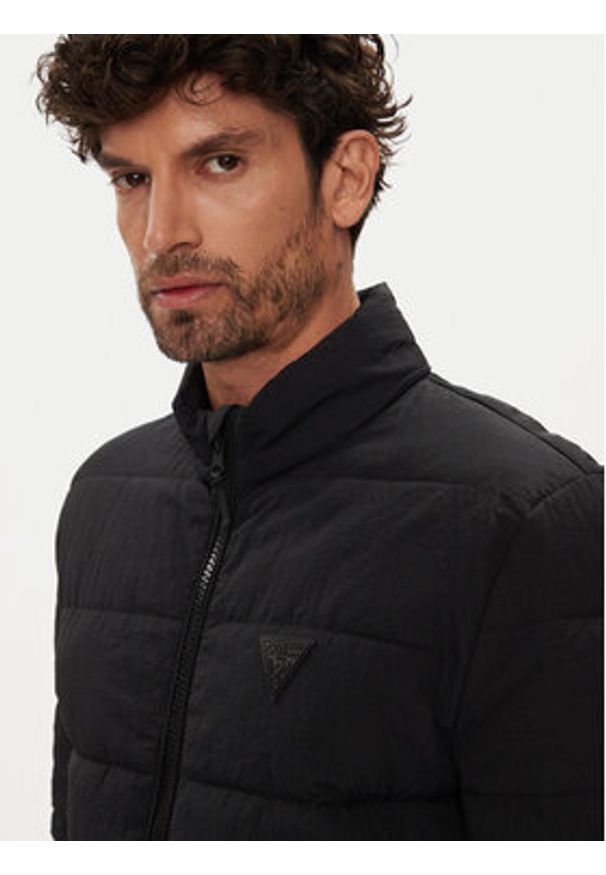 Guess Kurtka przejściowa Z5YL09 WGTN0 Czarny Regular Fit. Kolor: czarny. Materiał: syntetyk