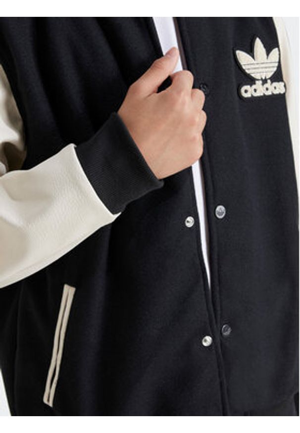 Adidas - adidas Kurtka bomber adicolor IY7505 Czarny Regular Fit. Kolor: czarny. Materiał: syntetyk