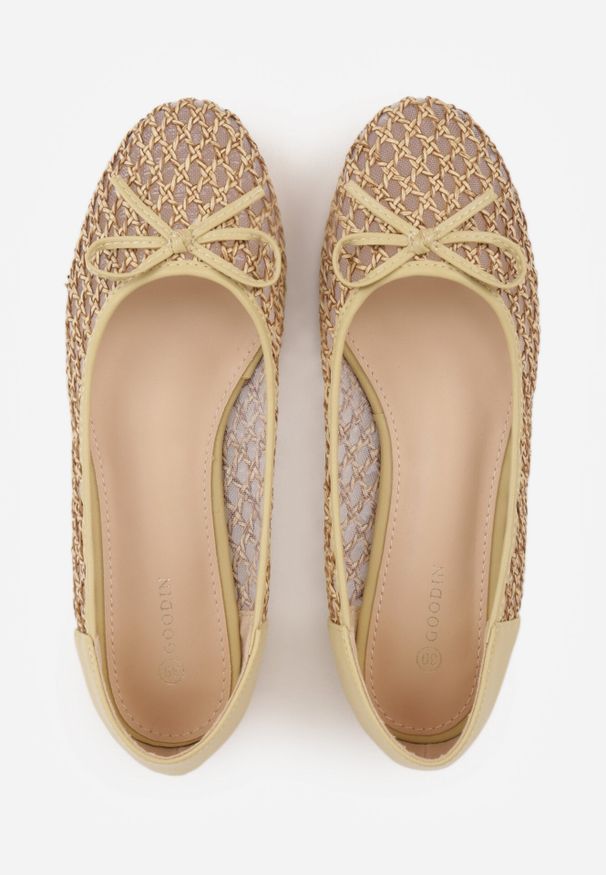 Born2be - Ciemnobeżowe Siateczkowe Balerinki z Plecioną Cholewką z Kokardką Lilinrelle. Okazja: na co dzień. Kolor: beżowy. Materiał: jeans. Szerokość cholewki: normalna. Styl: casual, klasyczny, elegancki