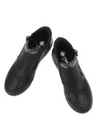 Czarne Botki Rieker Wygodne Obuwie Damskie. Okazja: na co dzień. Zapięcie: zamek. Kolor: czarny. Materiał: skóra ekologiczna, jeans. Wzór: aplikacja. Sezon: zima, jesień. Styl: klasyczny, casual, elegancki #5