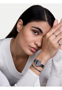 Daniel Wellington Zegarek Petite Reflection 28 DW00100796 Srebrny. Kolor: srebrny