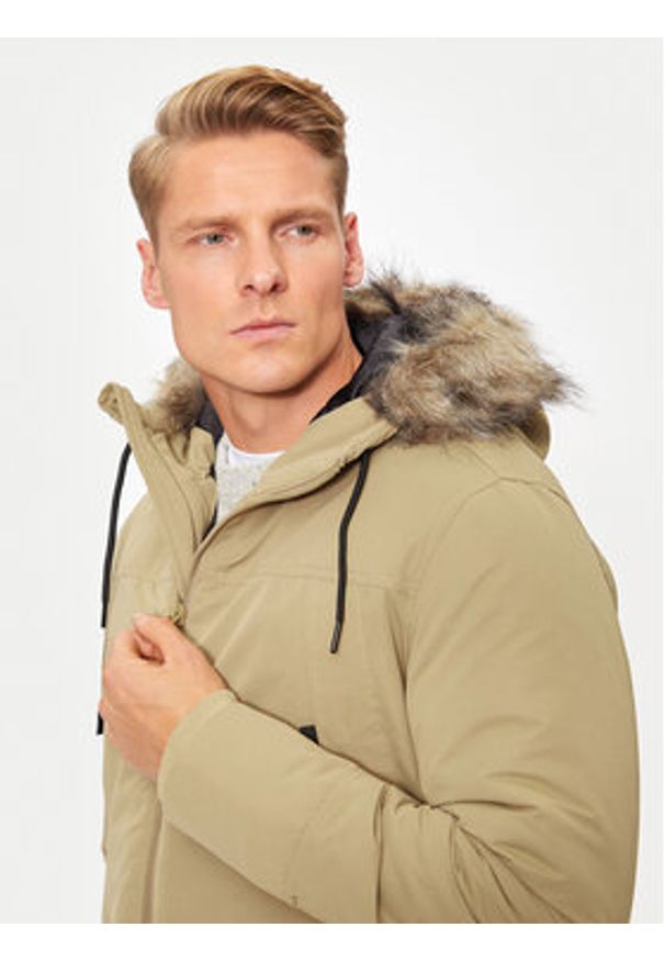 Jack & Jones - Jack&Jones Parka Construct 12258406 Beżowy Regular Fit. Kolor: beżowy. Materiał: syntetyk