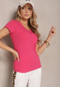Renee - Różowy T-shirt z Bawełny w Serek Tolirina. Okazja: na co dzień. Typ kołnierza: dekolt w serek. Kolor: różowy. Materiał: bawełna. Styl: casual #1