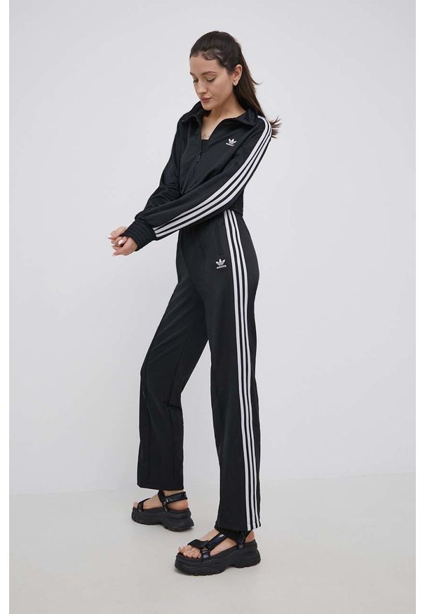 adidas Originals bluza Adicolor damska kolor czarny gładka. Okazja: na co dzień. Kolor: czarny. Materiał: materiał, dzianina. Wzór: gładki. Styl: casual
