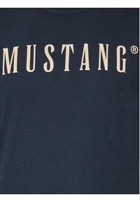 Mustang T-Shirt Austin 1014695 Granatowy Regular Fit. Kolor: niebieski. Materiał: bawełna
