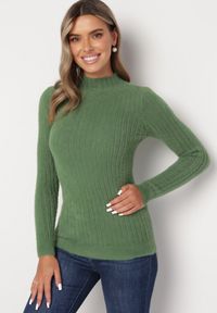 Born2be - Zielony Wełniany Sweter Prążkowany z Długim Włosiem Aryndra. Kolor: zielony. Materiał: wełna, prążkowany. Długość rękawa: długi rękaw. Długość: długie #2