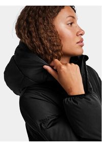 YAS Kurtka puchowa 26031874 Czarny Regular Fit. Kolor: czarny. Materiał: syntetyk #3