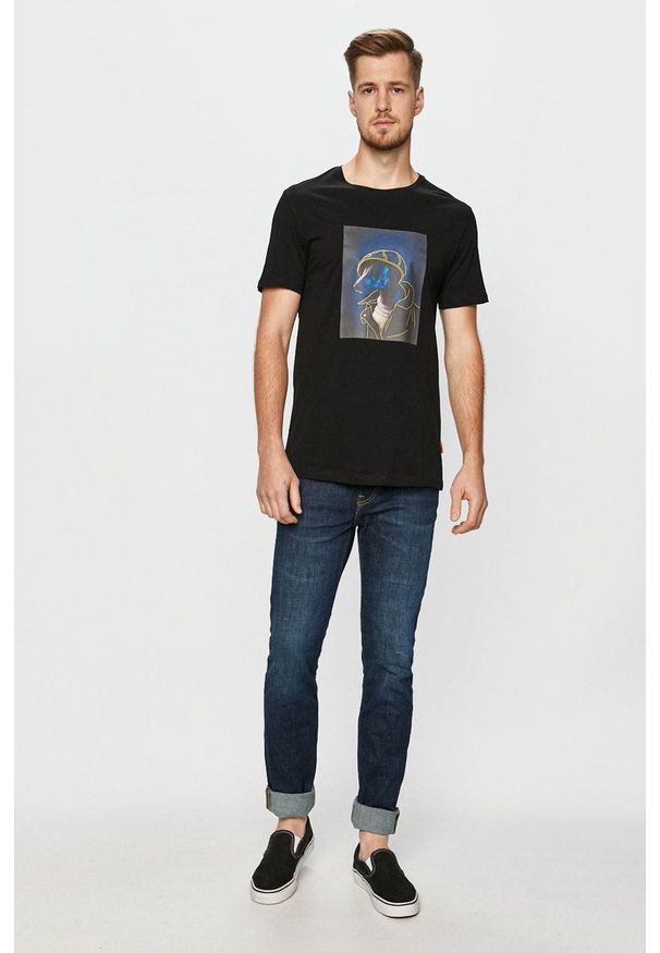 John Frank - T-shirt. Okazja: na co dzień. Kolor: czarny. Wzór: nadruk. Styl: casual