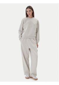 Adidas - adidas Bluza Cozy Holiday Graphic KA9950 Beżowy Loose Fit. Kolor: beżowy. Materiał: bawełna #5
