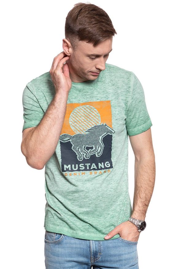 Mustang - MUSTANG T SHIRT Alex C Print 1009524 6398. Wzór: nadruk