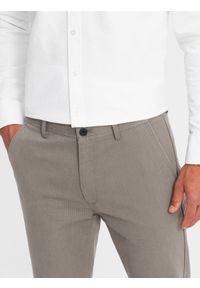 Ombre Clothing - Klasyczne spodnie męskie chino z delikatną teksturą - ciemnobeżowe V1 OM-PACP-0188 - XXL. Kolor: beżowy. Materiał: materiał, poliester, bawełna. Styl: klasyczny #4