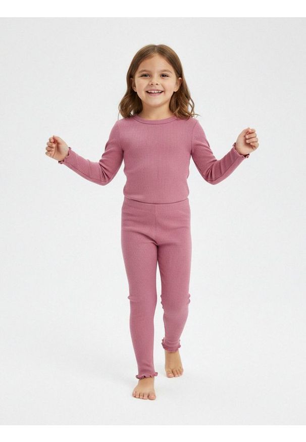 Sinsay - Prążkowane legginsy z wykończeniem falbankowym - różowy. Kolor: różowy. Materiał: prążkowany