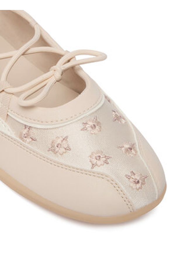 Aldo Baleriny Arabelia 14296223 Écru. Kolor: kremowy. Materiał: skóra