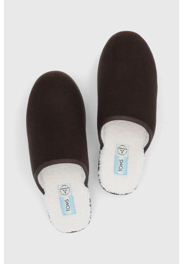 Toms Kapcie kolor brązowy. Kolor: brązowy. Materiał: guma, materiał. Wzór: gładki