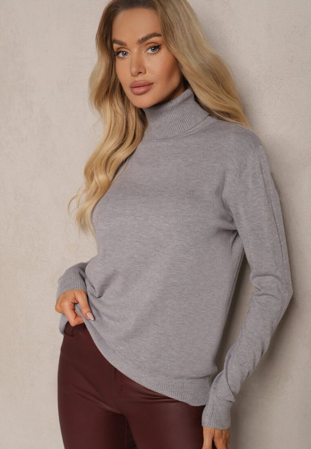 Renee - Szary Golf z Wełną i Kaszmirem o Klasycznym Kroju Giovane. Okazja: do pracy, na spotkanie biznesowe. Typ kołnierza: golf. Kolor: szary. Materiał: wełna, kaszmir. Długość rękawa: długi rękaw. Długość: długie. Sezon: zima. Styl: klasyczny