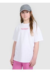 4f - 4F T-shirt oversize z nadrukiem dziewczęcy - biały 134 (8-9 lat). Okazja: na co dzień. Kolor: biały. Materiał: jersey, bawełna. Długość rękawa: krótki rękaw. Długość: krótkie. Wzór: nadruk. Sezon: lato. Styl: sportowy, klasyczny, casual