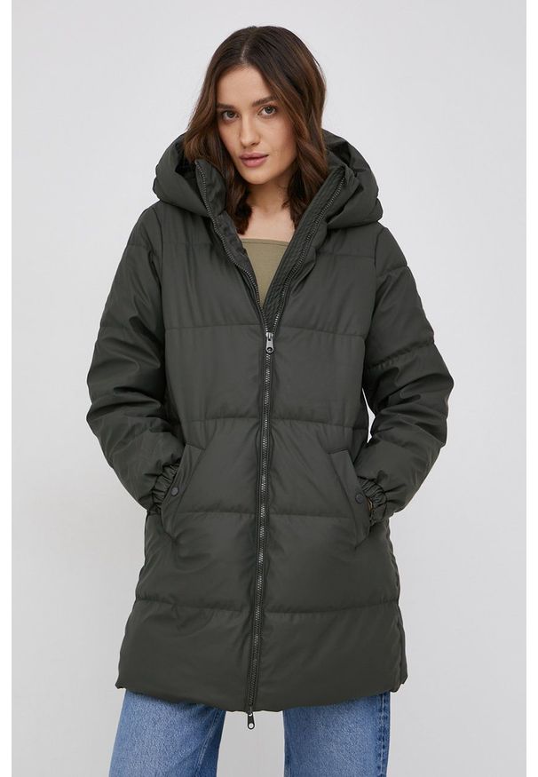 Vero Moda Kurtka damska kolor zielony zimowa. Okazja: na co dzień. Typ kołnierza: kaptur. Kolor: zielony. Materiał: poliester. Sezon: zima. Styl: casual