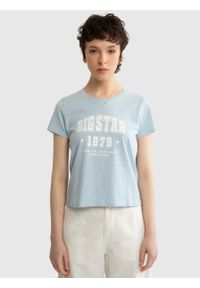 Big-Star - Koszulka damska bawełniana z dużym nadrukiem na piersi błękitna Rismela 401. Okazja: na spacer. Kolor: niebieski. Materiał: bawełna. Wzór: nadruk. Sezon: lato. Styl: wakacyjny, klasyczny