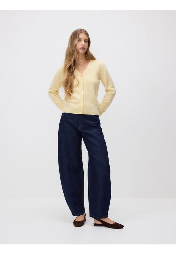 Reserved - Wełniany kardigan - jasnożółty. Kolor: żółty. Materiał: wełna