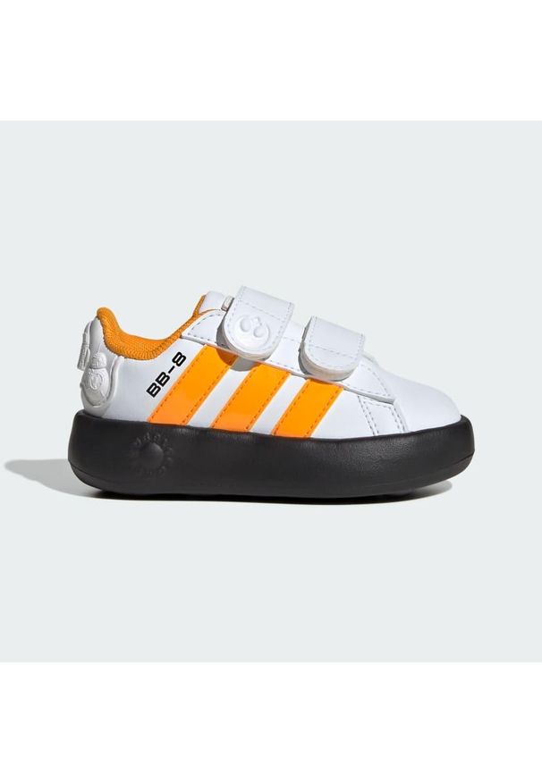 Buty Adidas Star Wars Grand Court 2.0 Infants. Kolor: biały, wielokolorowy, pomarańczowy, czarny. Wzór: motyw z bajki. Sport: tenis