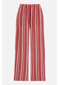 Freequent - Spodnie Lia. Kolor: czerwony. Materiał: tkanina #1
