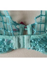 Intica - Komplet bielizny z delikatnych materiałów z ażurowymi detalami Cissy. Kolor: niebieski. Materiał: materiał. Wzór: ażurowy #6