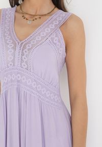 Born2be - Fioletowa Sukienka Maxi z Ażurowymi Taśmami Bez Rękawów Jaemma. Kolor: fioletowy. Długość rękawa: bez rękawów. Wzór: ażurowy. Sezon: lato. Typ sukienki: rozkloszowane. Długość: maxi #2