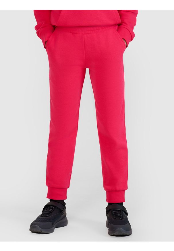 4f - 4F Spodnie dresowe joggery dziewczęce - różowe 158 (12-13 lat). Okazja: na co dzień. Kolor: różowy. Materiał: dresówka. Wzór: gładki, ze splotem. Sezon: lato. Styl: sportowy, casual, młodzieżowy